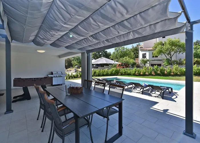 Tamara 2044 Πούλα