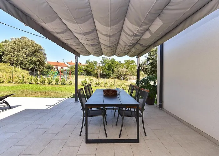 Βίλα Tamara 2044