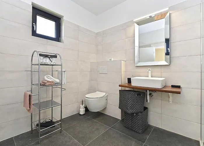 Tamara 2044 Πούλα